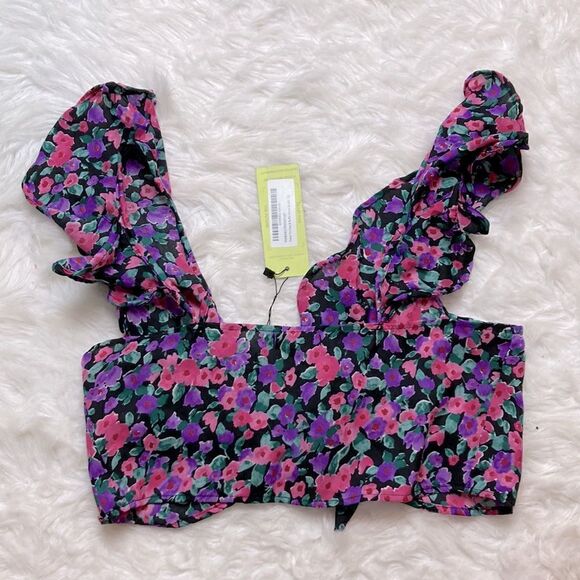 Boohoo 2-piece Floral High Waist Ruffle Shorts & Tie Crop Flutter Sleeve Top - Picture 4 of 16